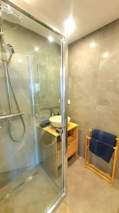 Feel At Home - 1 Min From Train Station Modern Renovated Flat Annemasse France