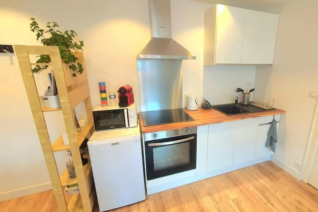 Feel At Home - 1 Min From Train Station Modern Renovated Flat Annemasse Apartment